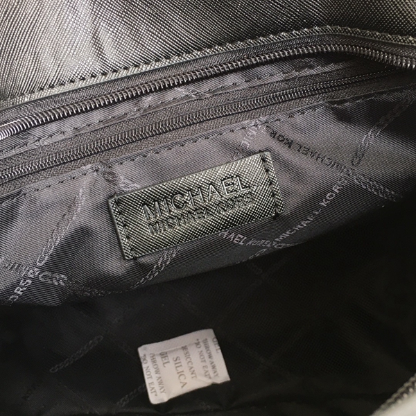 マイケルコースバッグ角部分ディテール